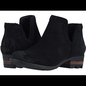 Sorel LOLLA cutout booties.